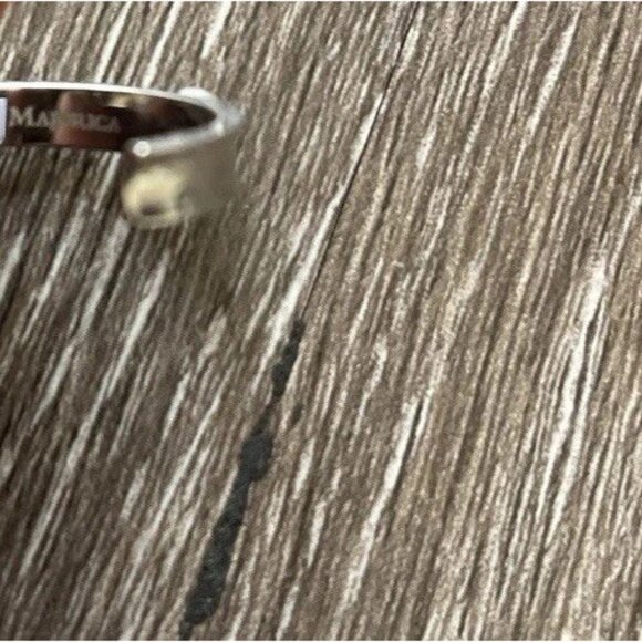 Vintage Majorica Women’s White 3 Pearl Silver Tone Hoop Earrings 1” RARE - Picture 9 of 13